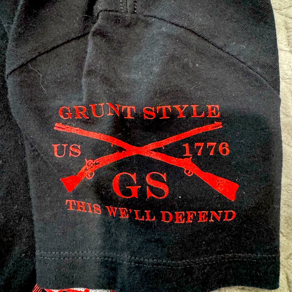 Small black grunt style shirt